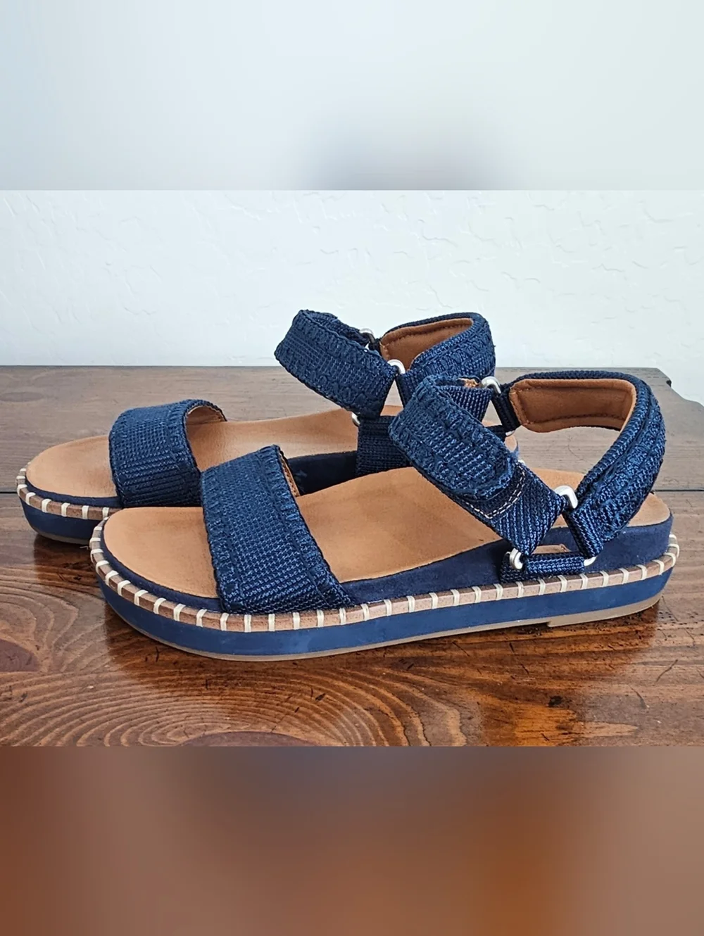 Lucky Brand Navy Blue Strappy Leather Platform Comfort Sandals Women's Sz 7.5